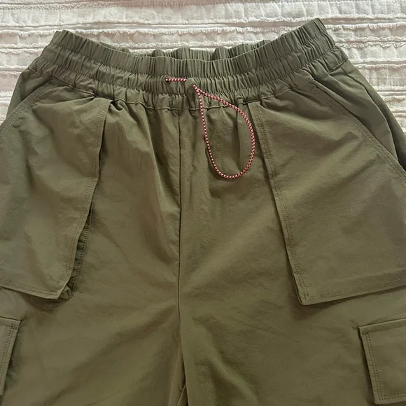Fabletics Green Cargo Pants Utility Style - Picture 2 of 9